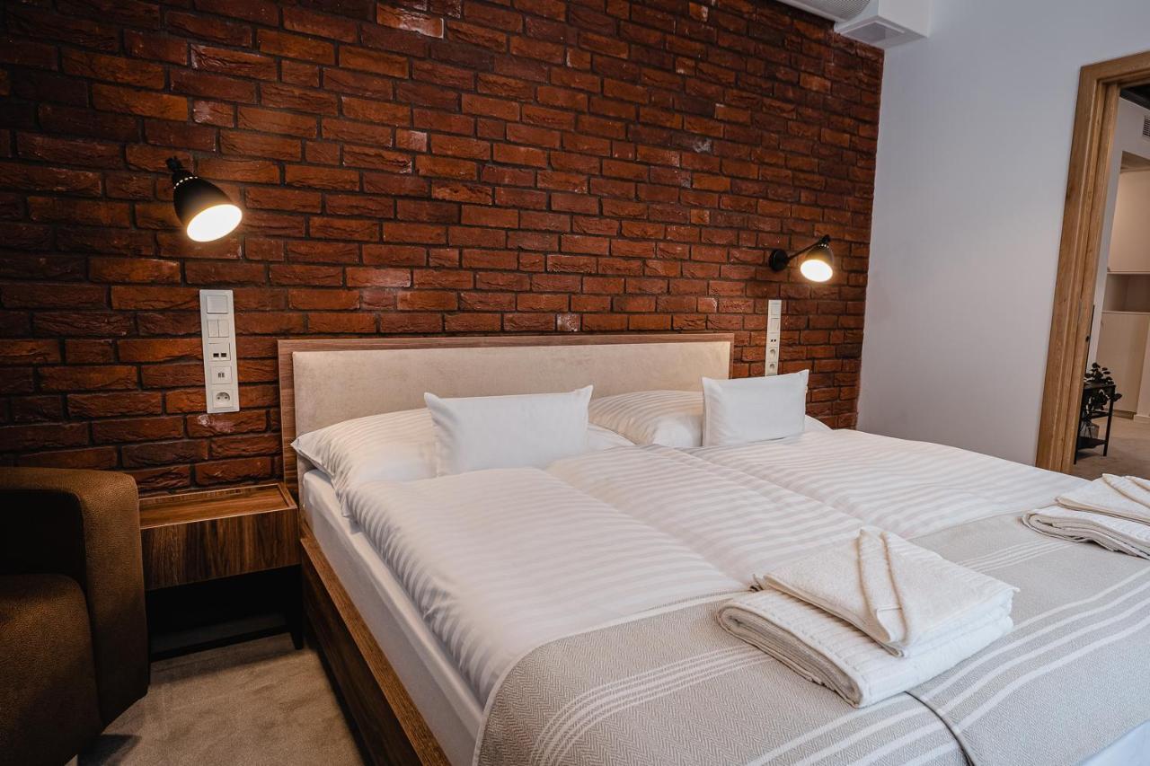 Garni Hotel Dock براتسيلافا المظهر الخارجي الصورة