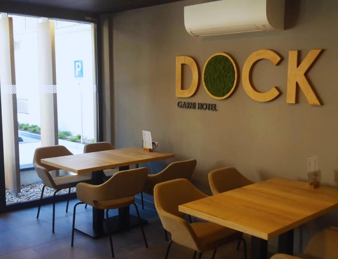 Garni Hotel Dock براتسيلافا المظهر الخارجي الصورة